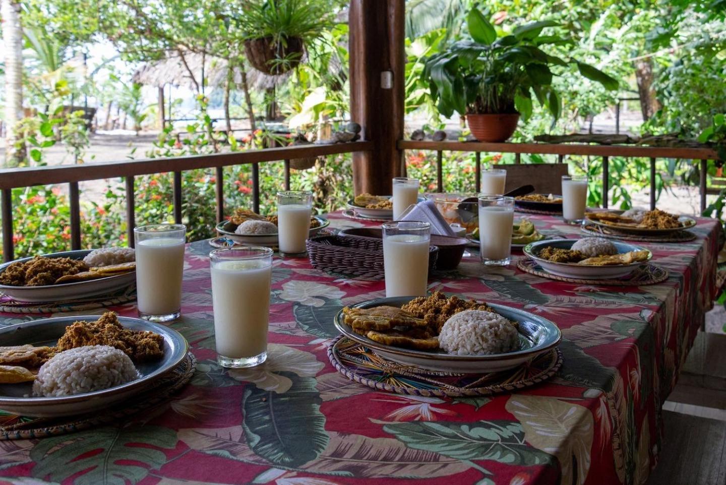 Jardin Botanico Del Pacifico Y Mecana Ecohotel Bahia Solano Buitenkant foto